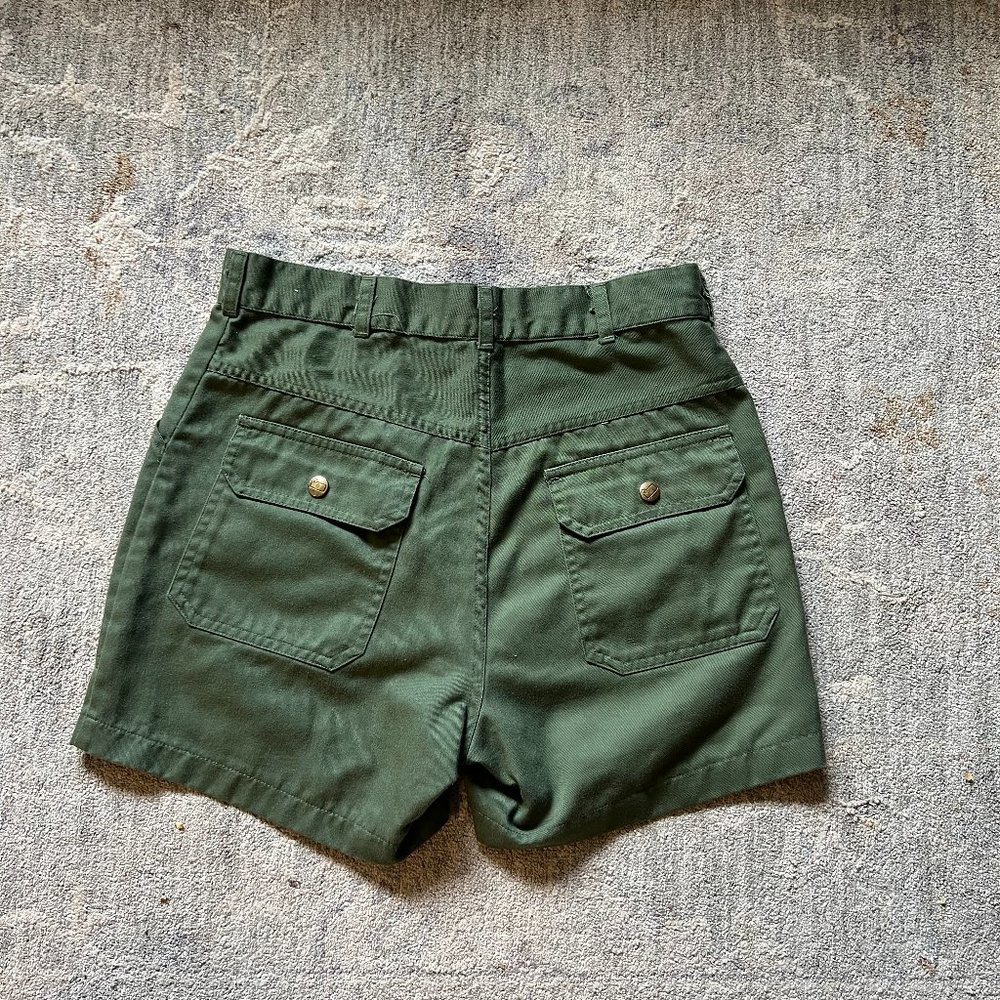 Vintage Woolrich Women's Green Cargo Shorts